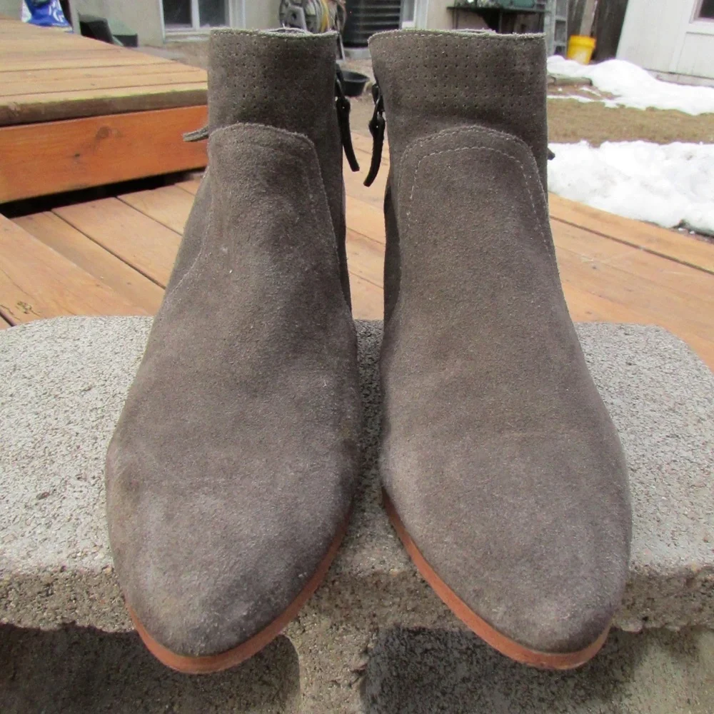 Carley Suede Booties from the brand Violet & Red